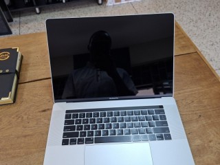 macbook-pro-2019-core-i7
