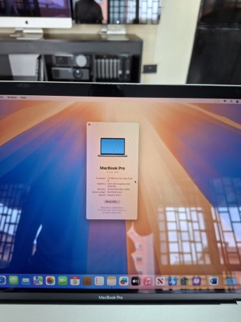 macbook-pro-2019-core-i7-big-3