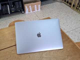 macbook-pro-2019-15-inch-core-i9
